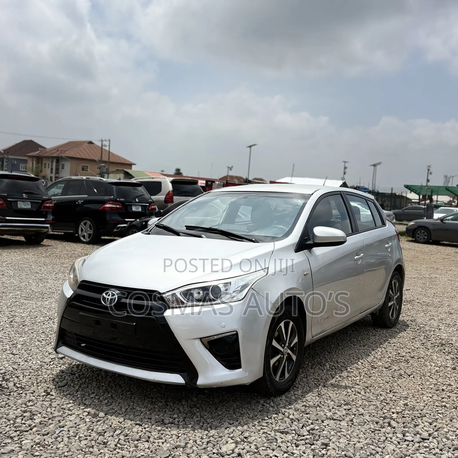 Toyota Yaris 2015 Silver