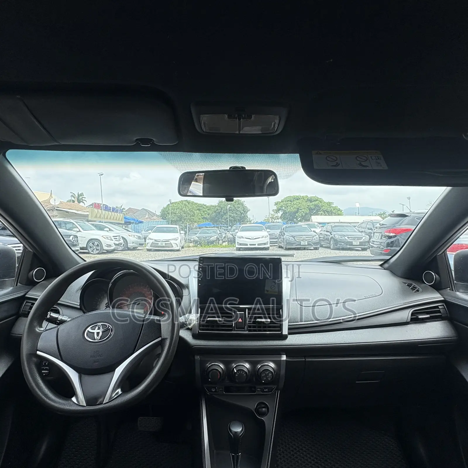 Toyota Yaris 2015 Silver