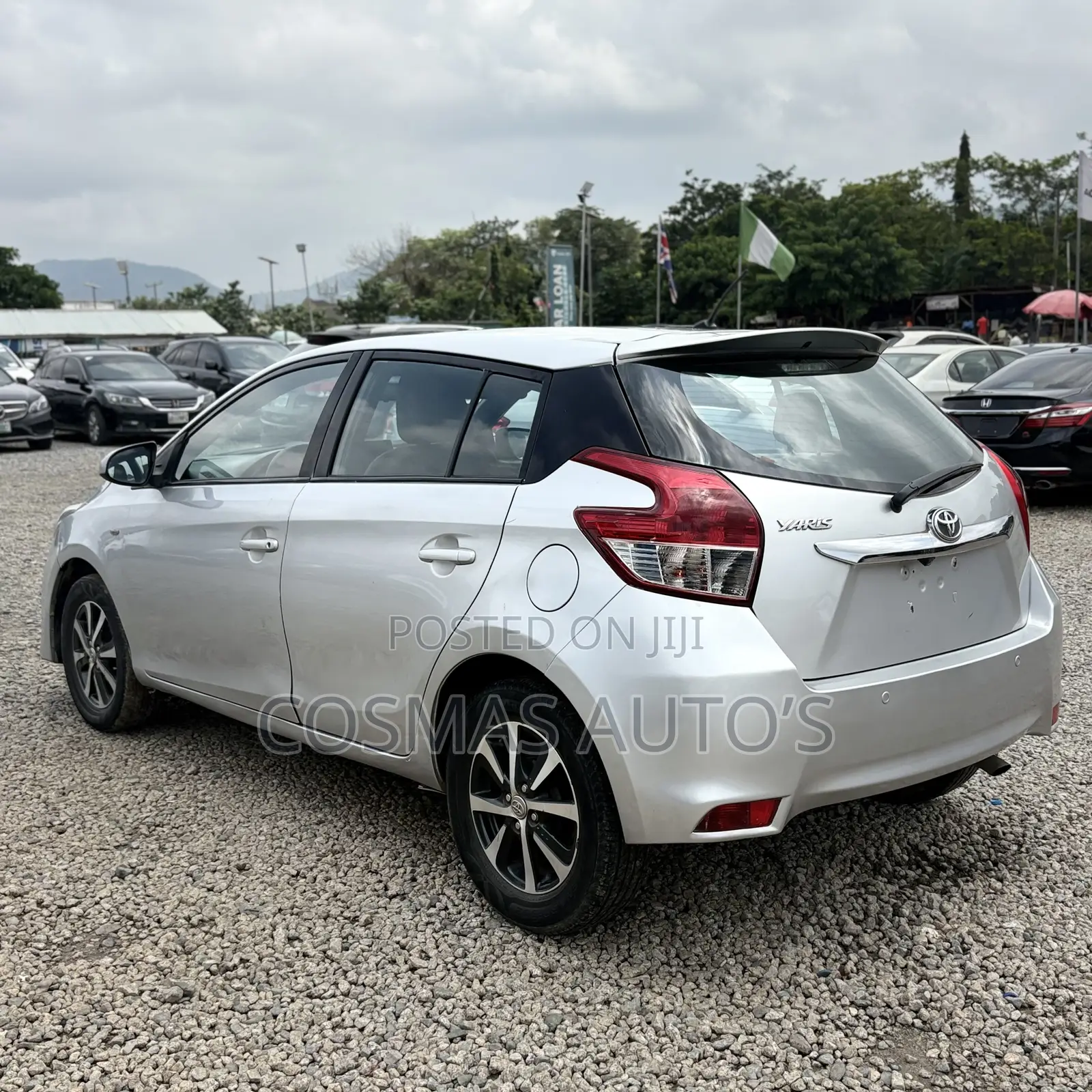 Toyota Yaris 2015 Silver