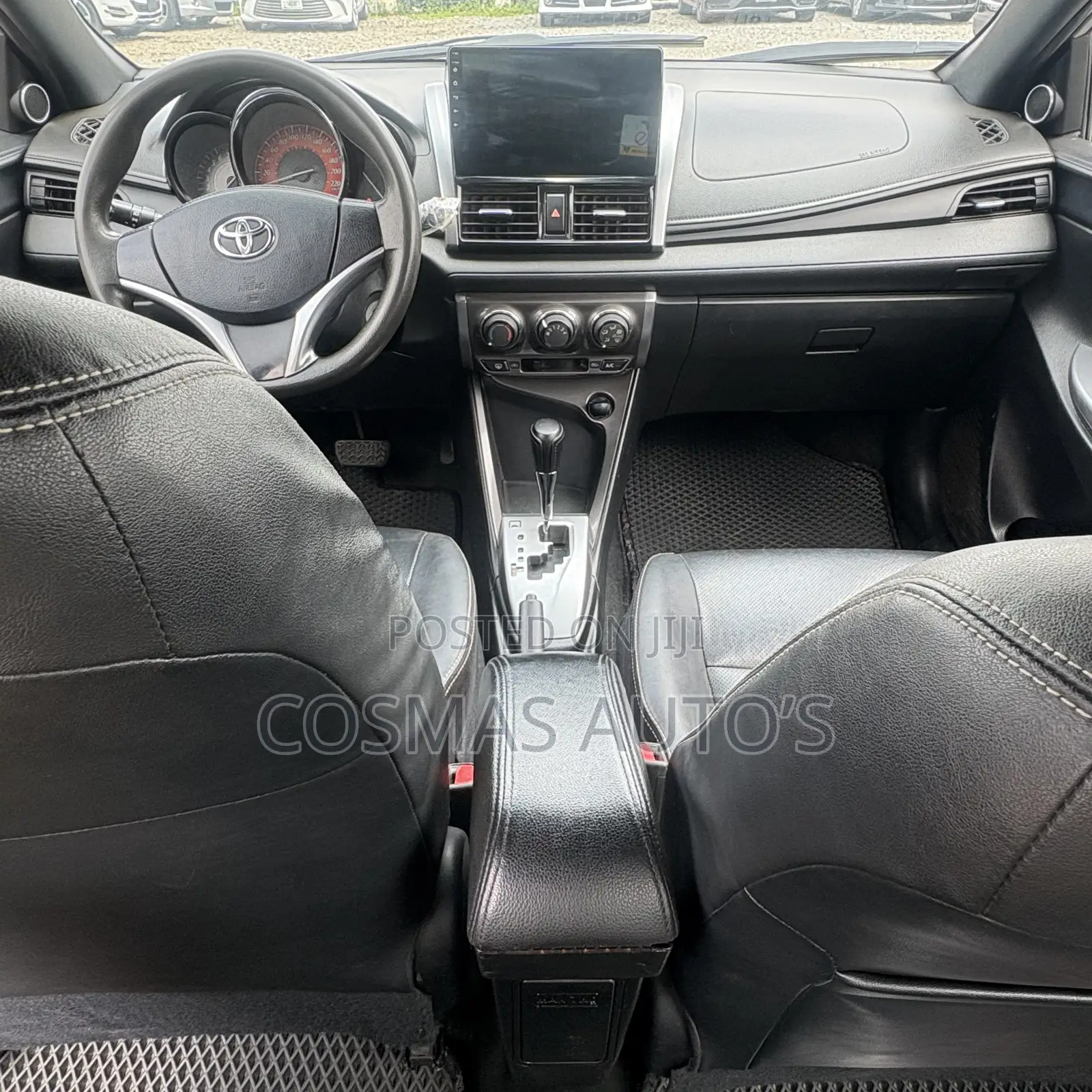 Toyota Yaris 2015 Silver