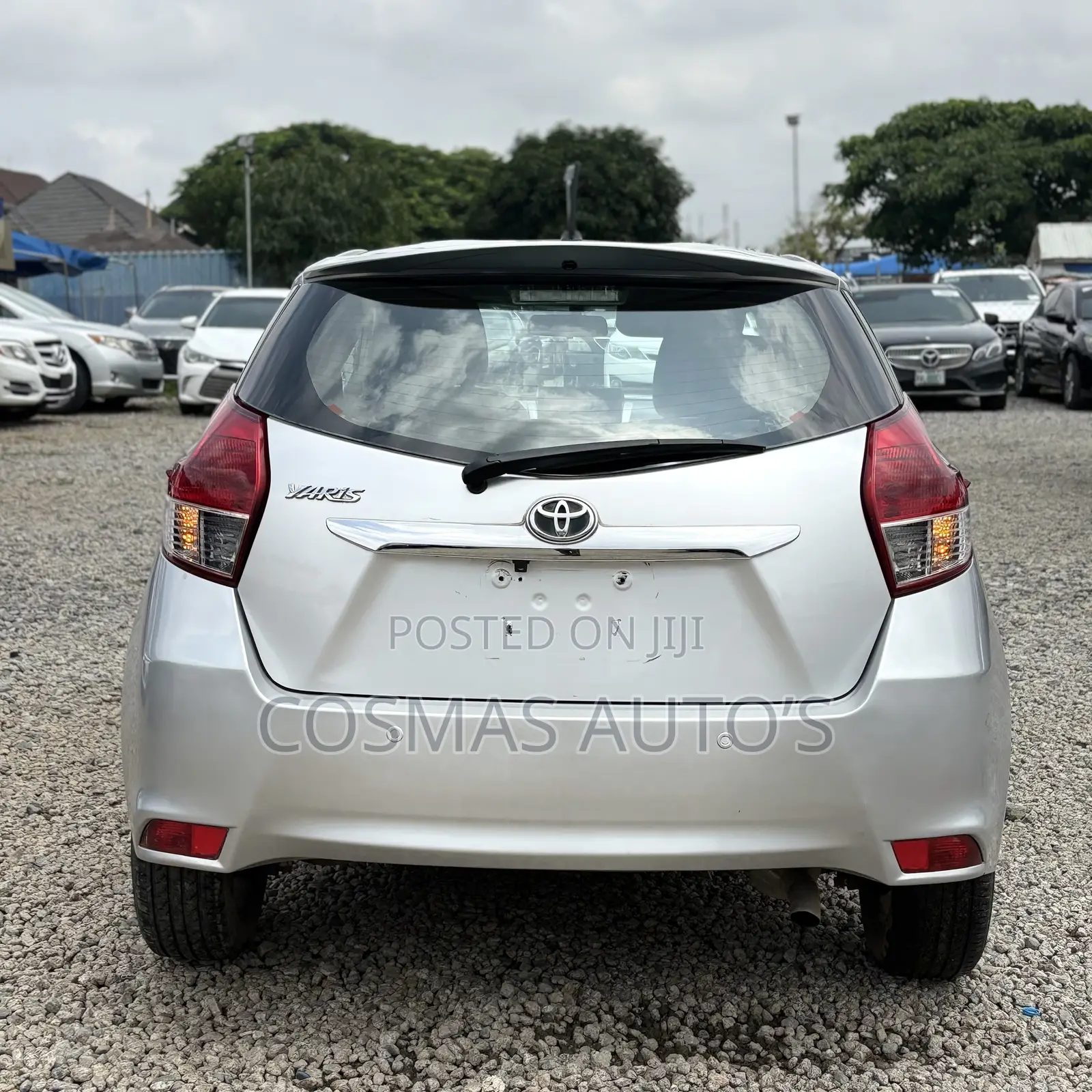 Toyota Yaris 2015 Silver