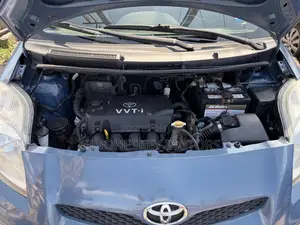 Toyota Yaris Base Hatchback 5dr 2010 Blue
