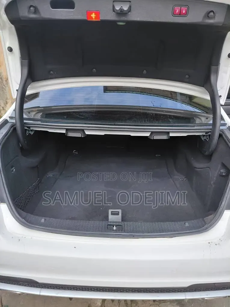 Mercedes-Benz E400 2015 White