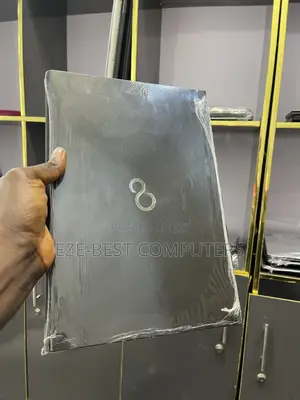 Laptop Fujitsu Lifebook UH574 8GB Intel Core i7 SSD 128GB