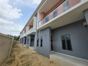 2bdrm Duplex in Uyo for rent