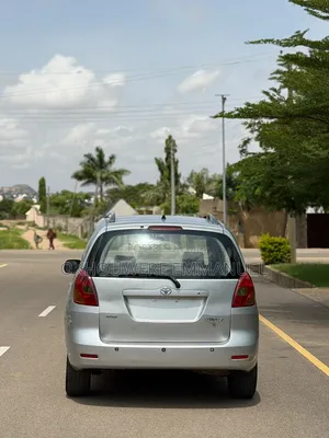 Toyota Verso 2009 Silver