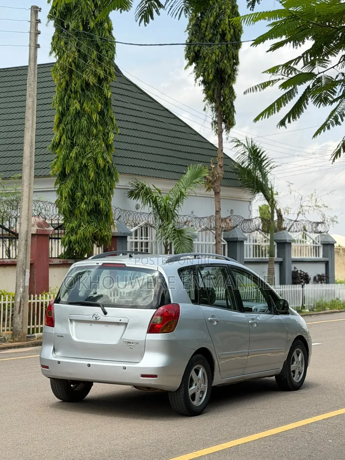 Toyota Verso 2009 Silver