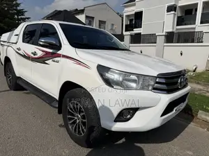 Toyota Hilux 2017 White