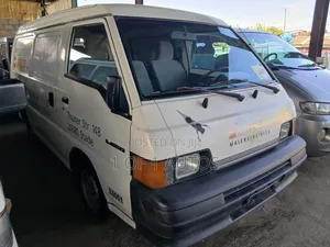 Mitsubishi L300 1998 White