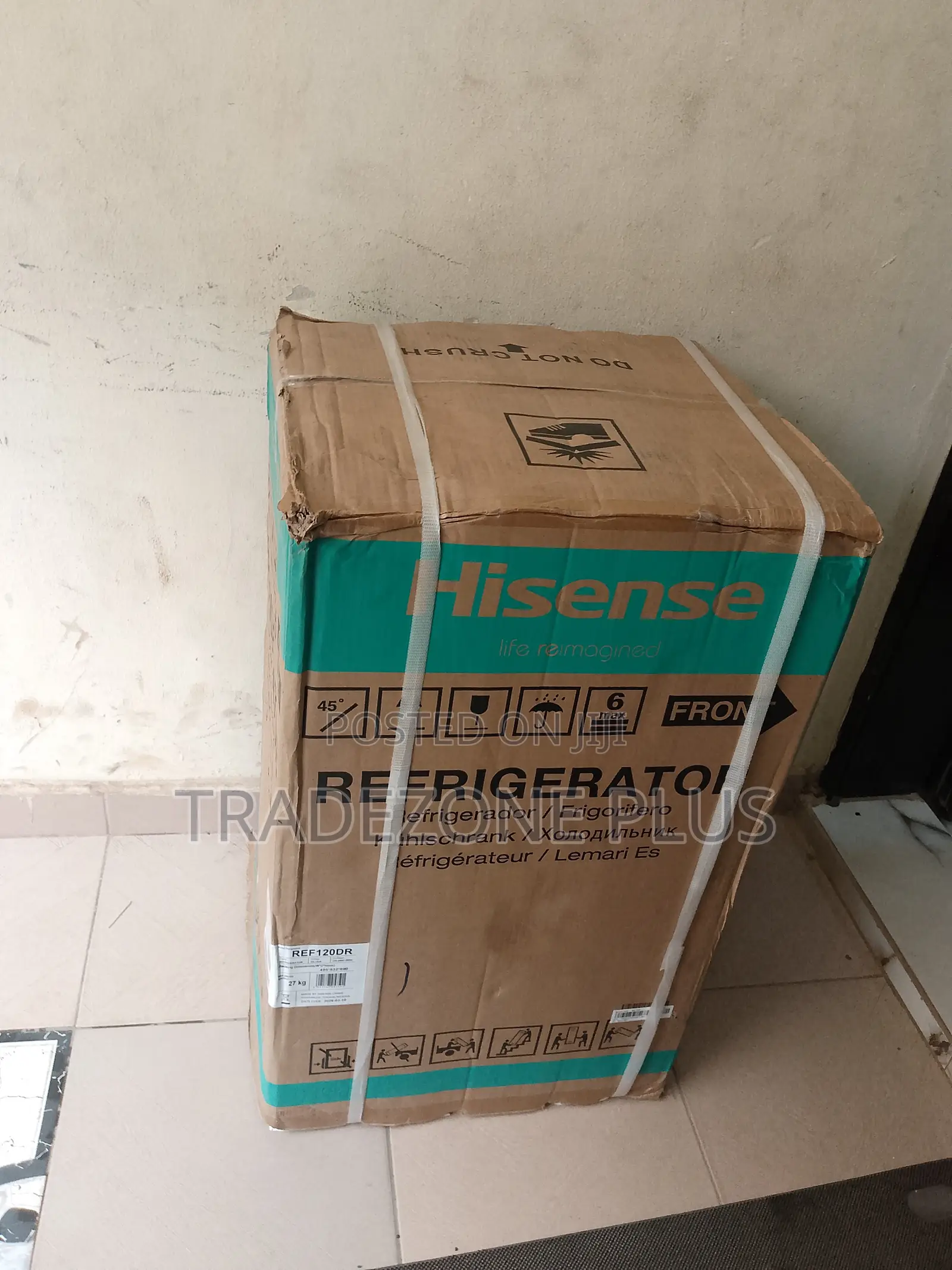 Hisense Compact Fridge Freezer for Small Spaces
