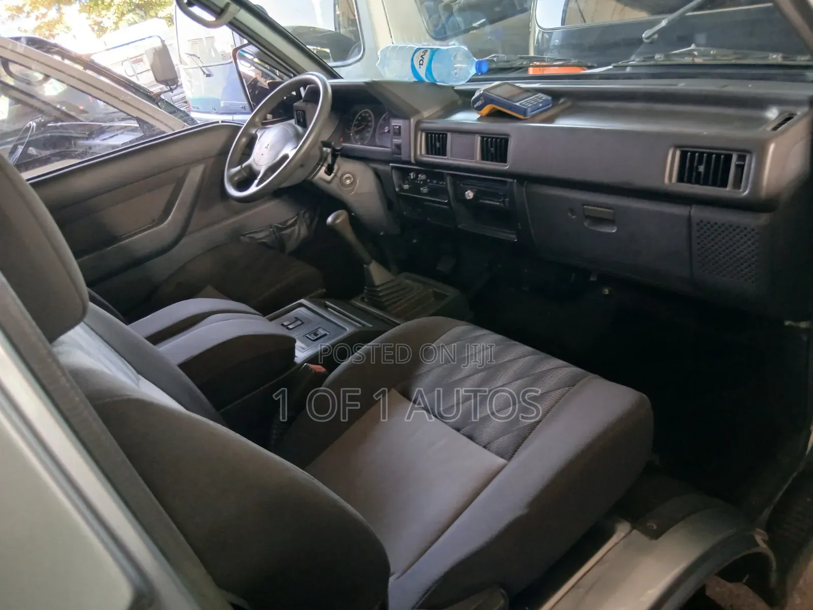 Mitsubishi L300 2012 Silver
