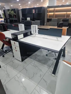 Modern 4-Seater Office Workstation Desks With Storage Drawers