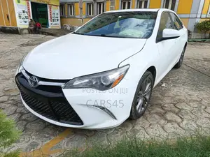 Toyota Camry 2017 White