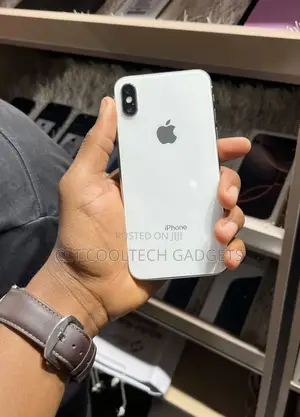 Apple iPhone X 64 GB White