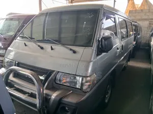 Mitsubishi L300 2015 Silver