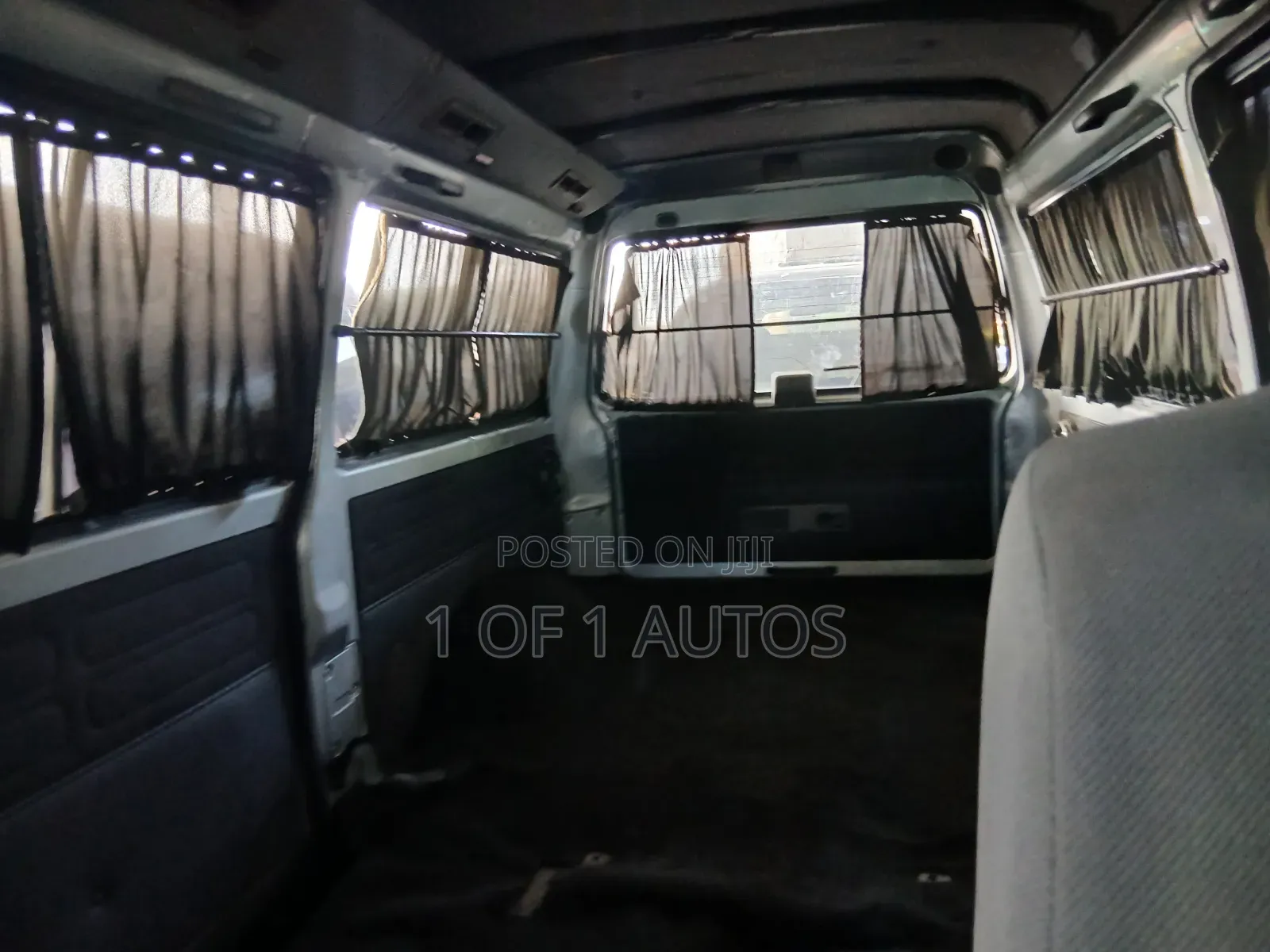 Mitsubishi L300 2015 Silver