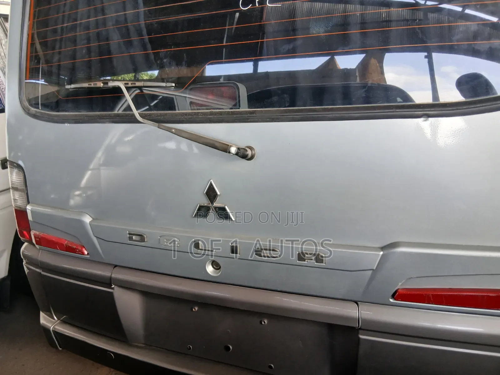 Mitsubishi L300 2015 Silver