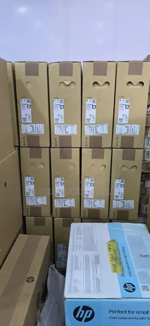 New HP ProOne 240 G10 All-in-One 8GB Intel Core i7 SSD 512GB