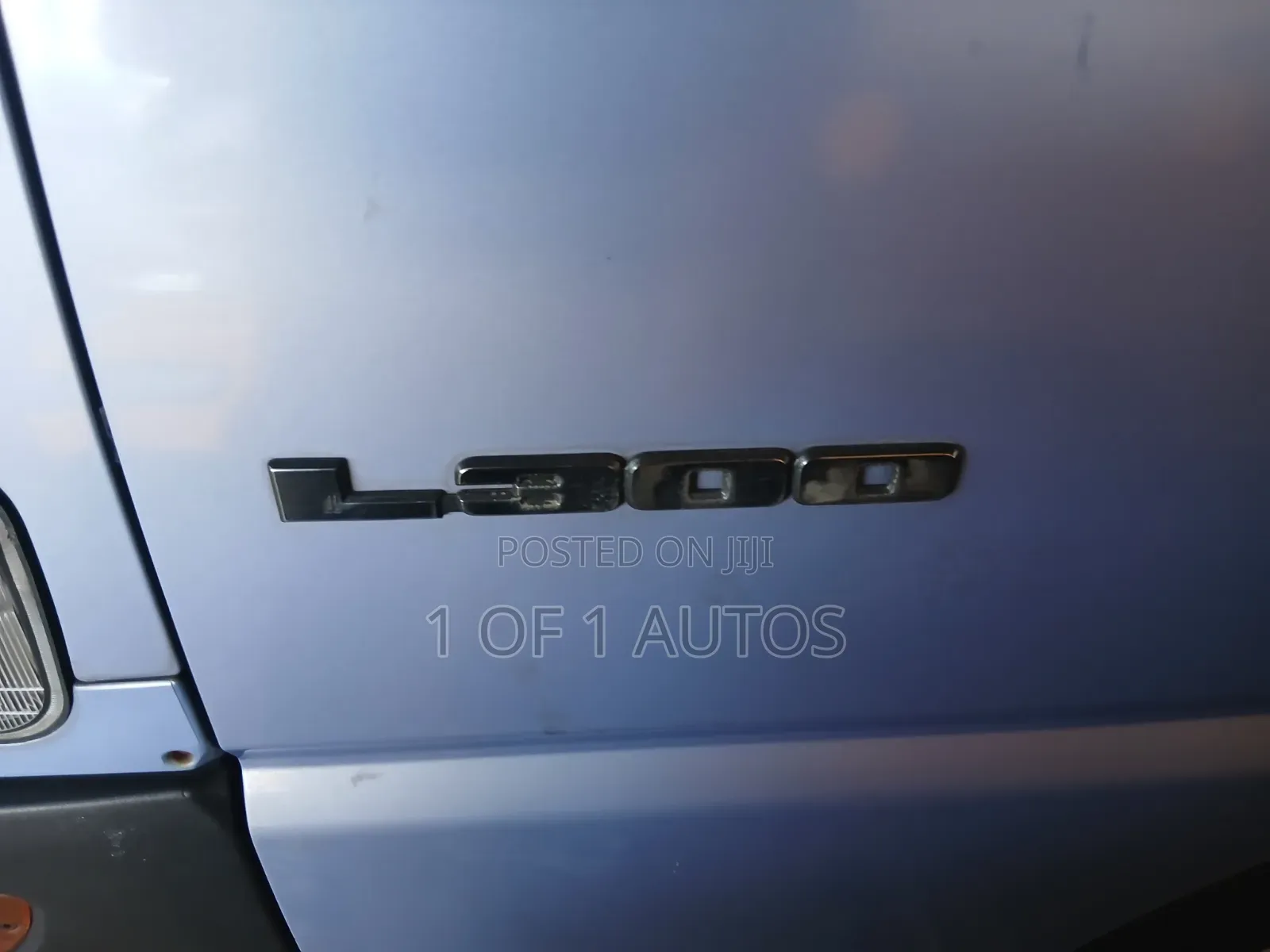 Mitsubishi L300 1998 Blue