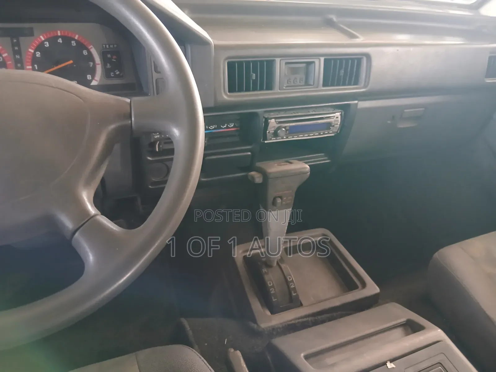 Mitsubishi L300 2003 White