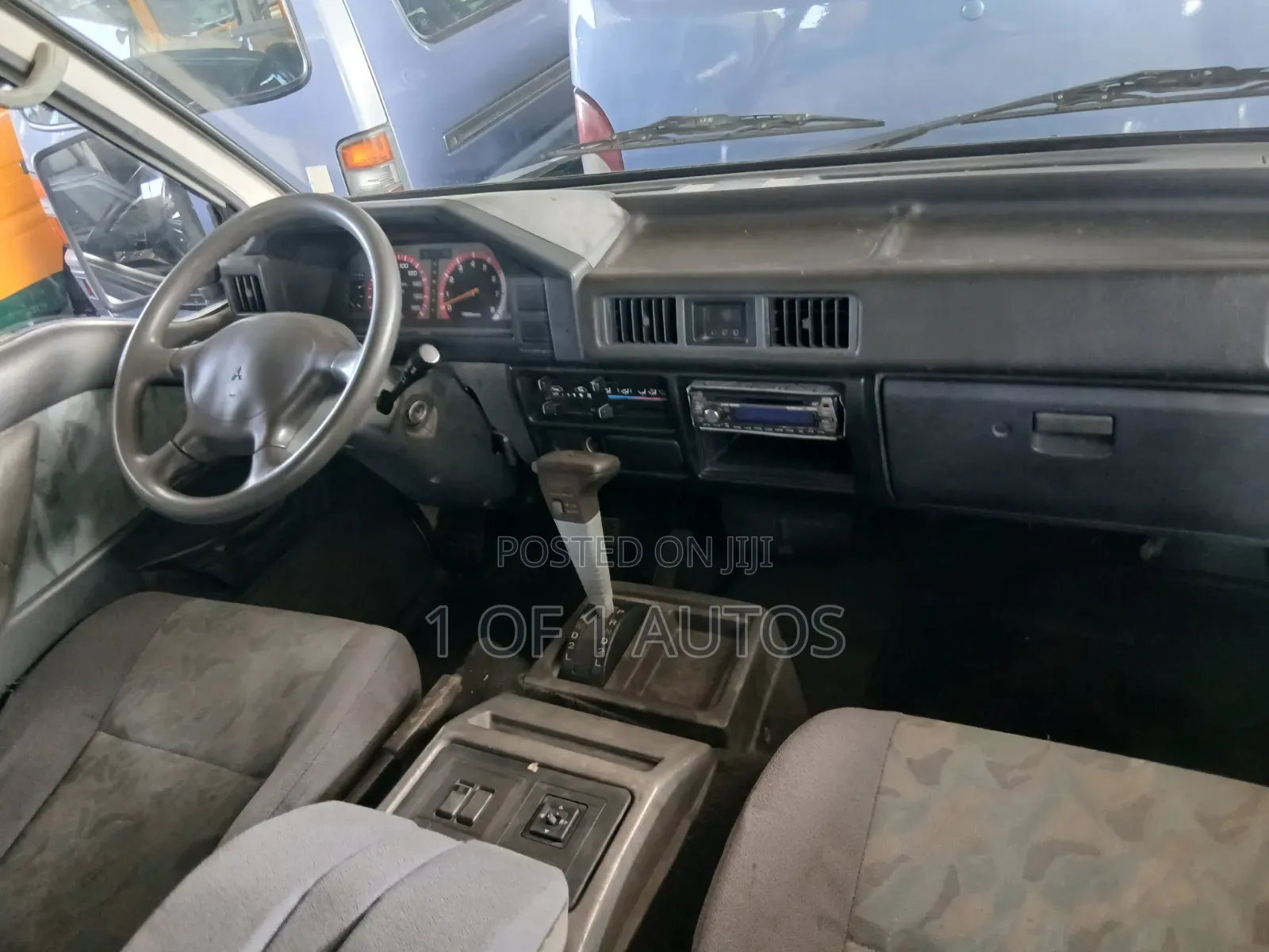 Mitsubishi L300 2003 White
