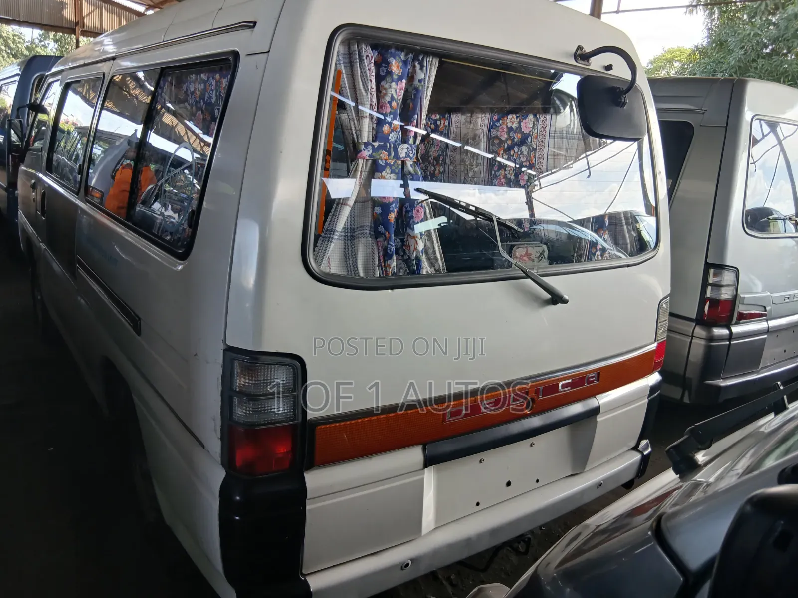 Mitsubishi L300 2003 White