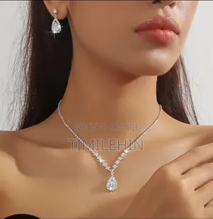 Aesthetic Jewelries