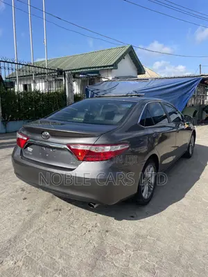 Toyota Camry SE 4dr Sedan (2.5L 4cyl 6A) 2016 Gray