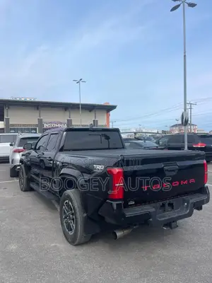 Toyota Tacoma 2025 Black