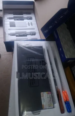 4 in 1 Shure Wireless Microphone