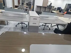 4-Seater Office Workstation Desk With Center Storage Drawers