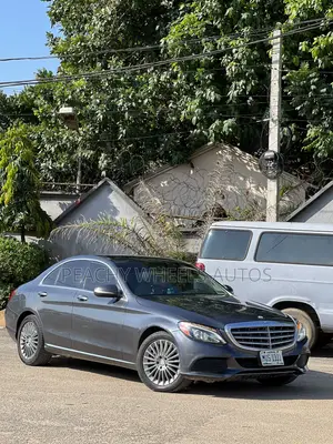 Mercedes-Benz C300 2016 Gray