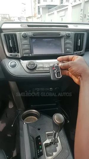 Toyota RAV4 2015 Red