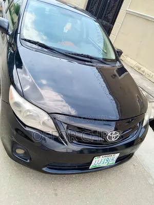 Toyota Corolla 2012 Black