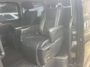 Toyota Quantum 2021 Black