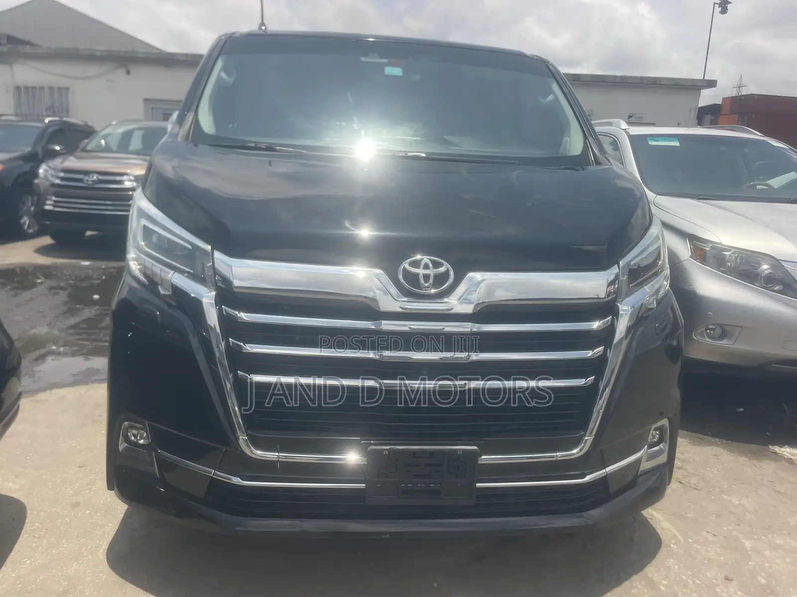 Toyota Quantum 2021 Black