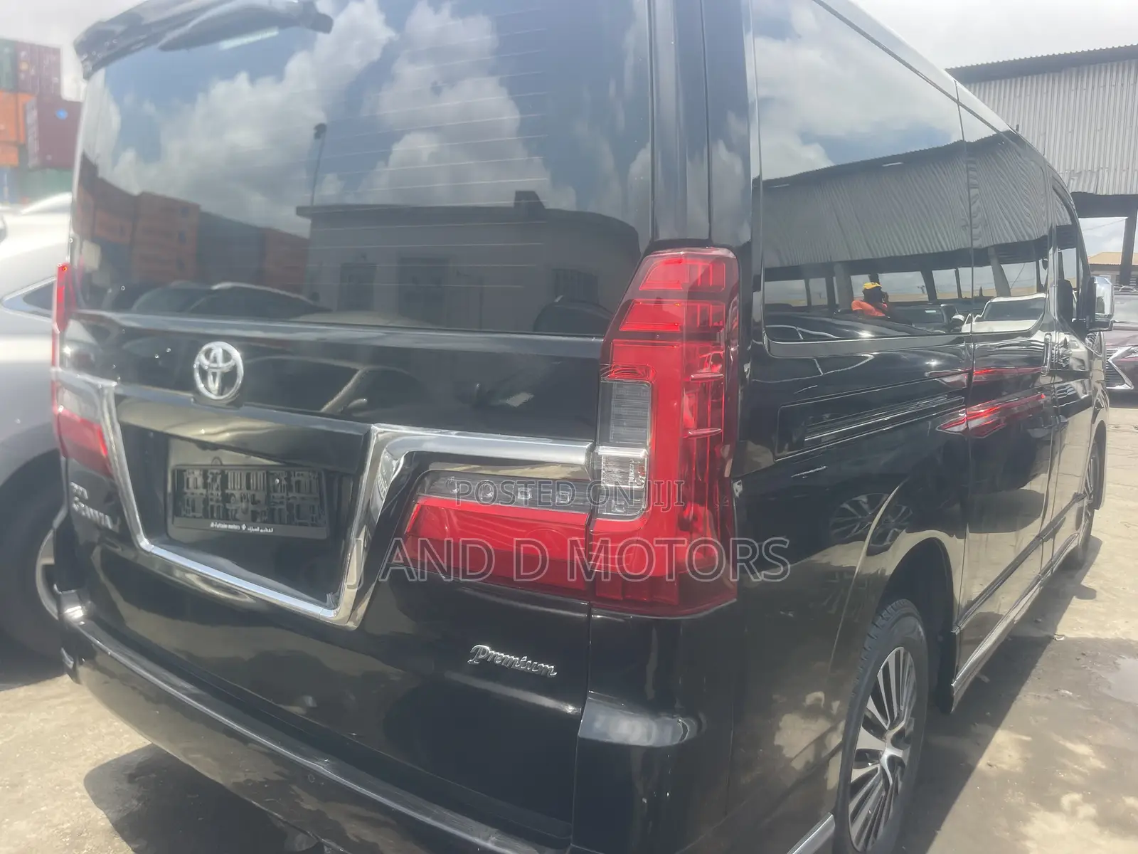 Toyota Quantum 2021 Black