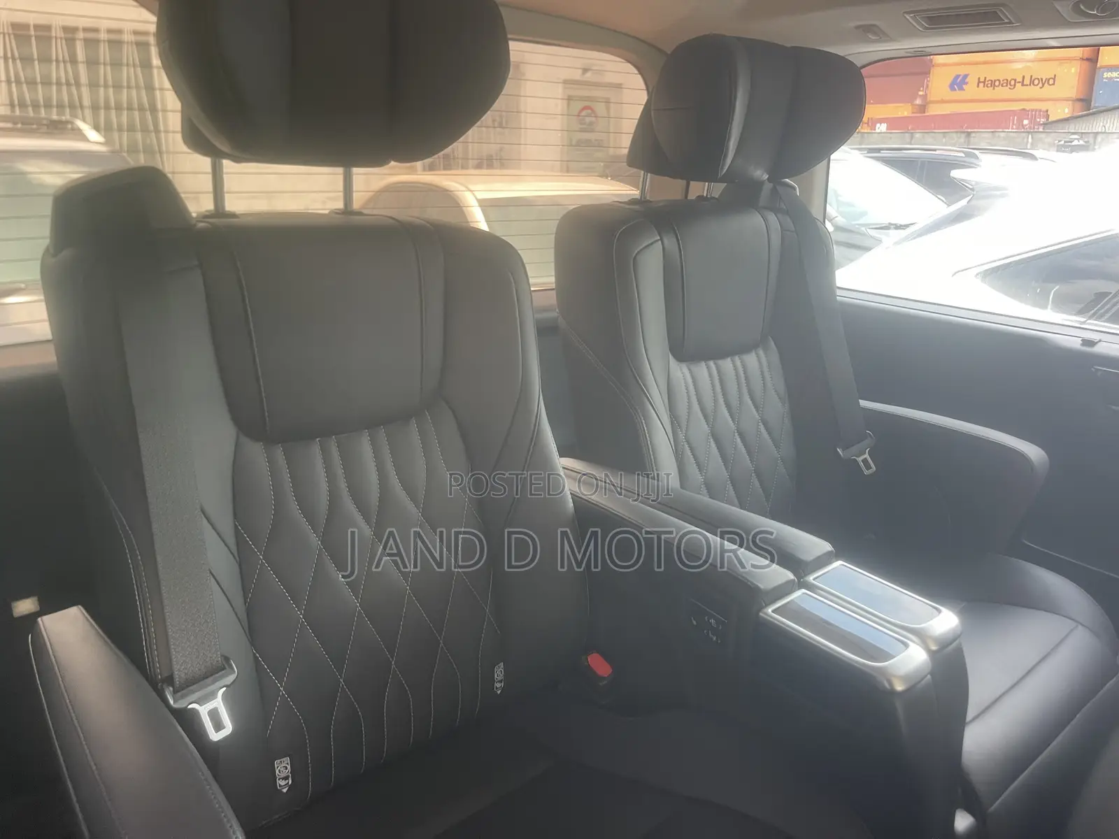 Toyota Quantum 2021 Black