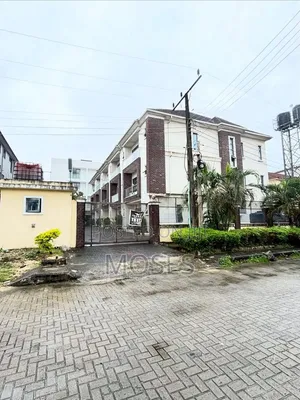 4bdrm Duplex in Inside An Access, Lekki Phase 1 for rent