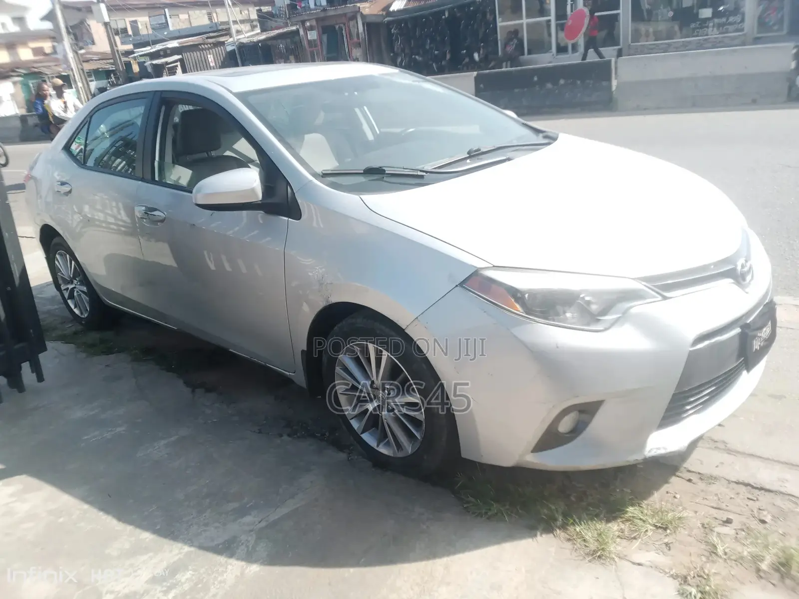 Toyota Corolla 2015 Silver