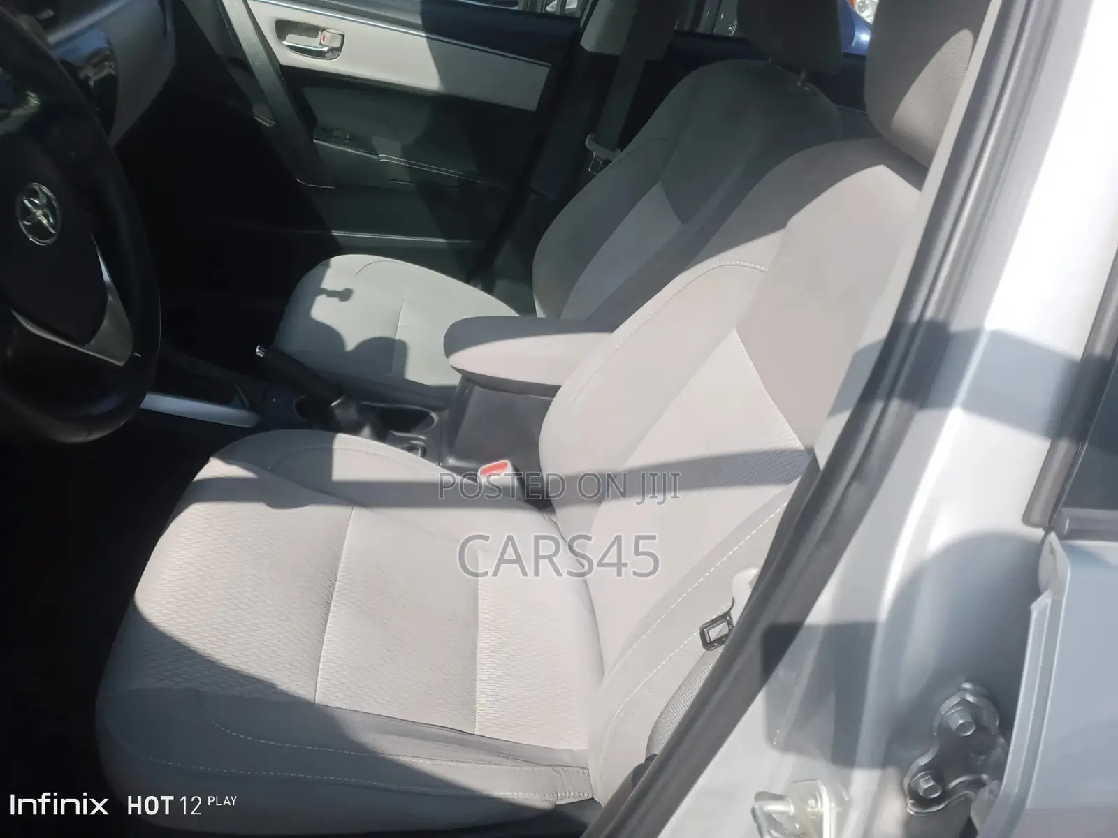 Toyota Corolla 2015 Silver
