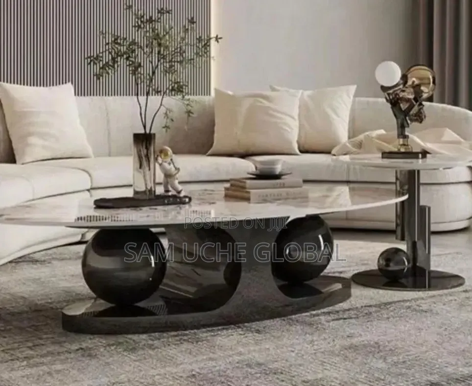 Executive Royal Centre Table