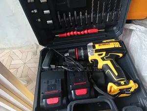 DeWalt Battery Drill Machine