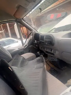 Ford Transit 2005 White