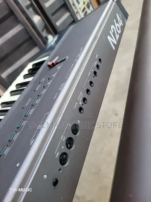 Korg N261 Music Workstation