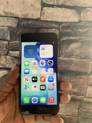 Apple iPhone SE 128 GB Black
