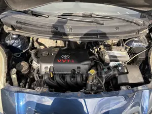 Toyota Yaris Base Hatchback 5dr 2010 Blue
