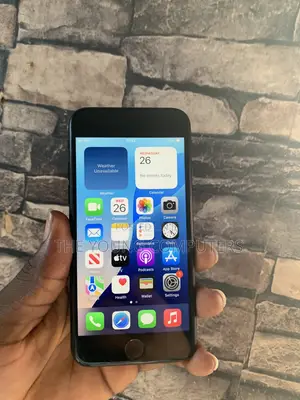Apple iPhone SE 128 GB Black
