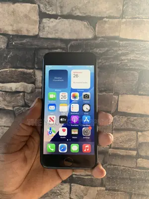 Apple iPhone SE 128 GB Black