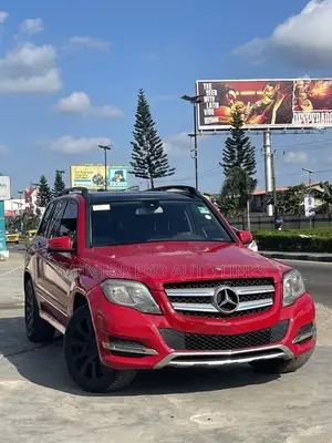 Mercedes-Benz GLK-Class 350 4MATIC 2011 Red